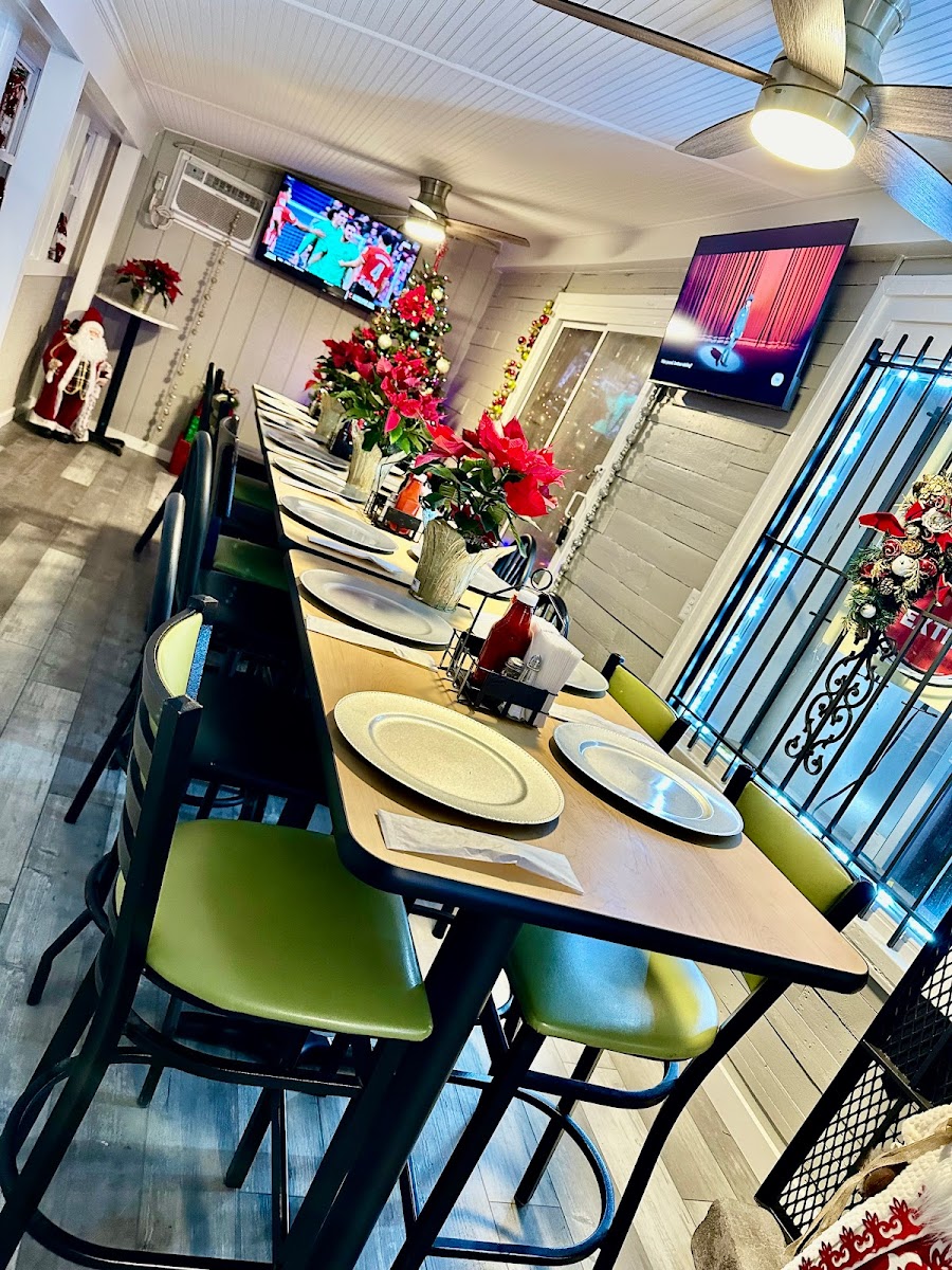 Spencerville Deli